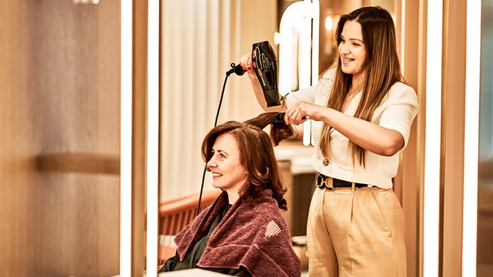 Cut And Blow Dry With Elite Stylist At HB Salon