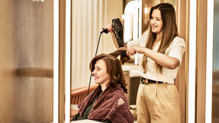 Cut And Blow Dry With Elite Stylist At HB Salon